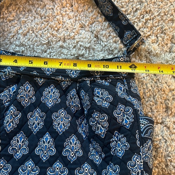 Vera Bradley Blue and White Shoulder Bag - Picture 4 of 4